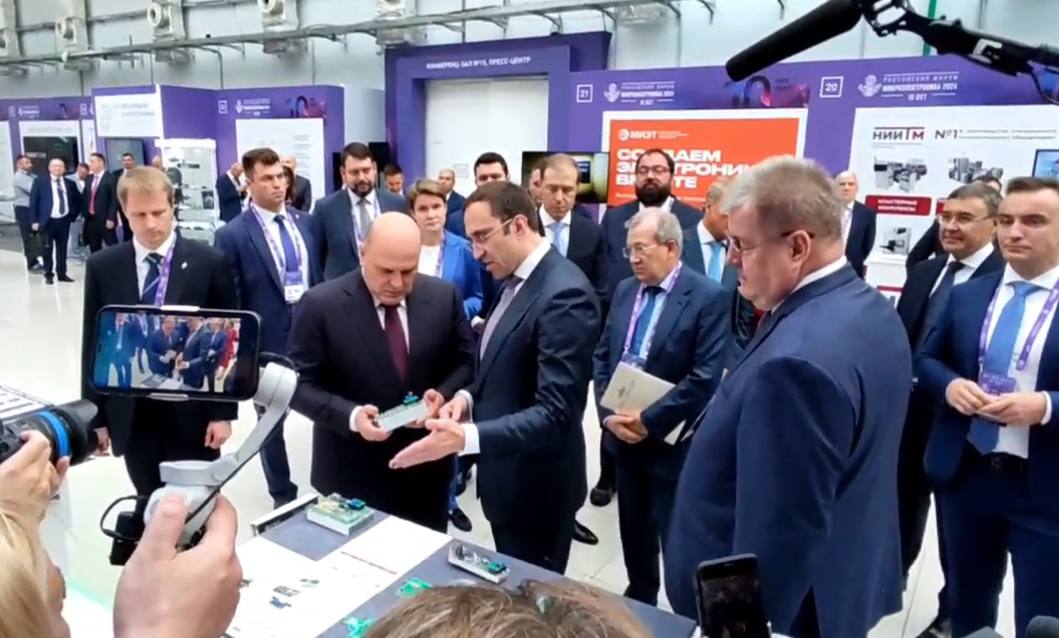 Инновационные разработки Воронежской Передовой инженерной школы заинтересовали премьер-министра