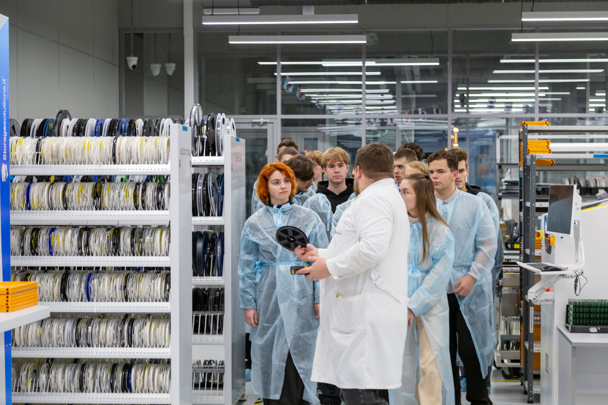 Студенты ПИШ ВГУ на производстве: от кода до «железа» в компании «АЕДОН»